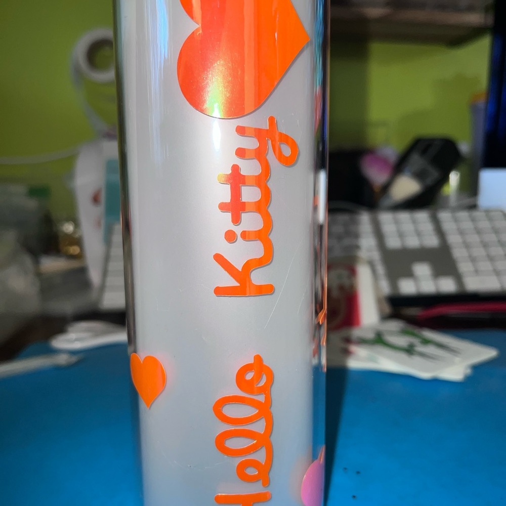 Hello Kitty - Picture 2 of 3